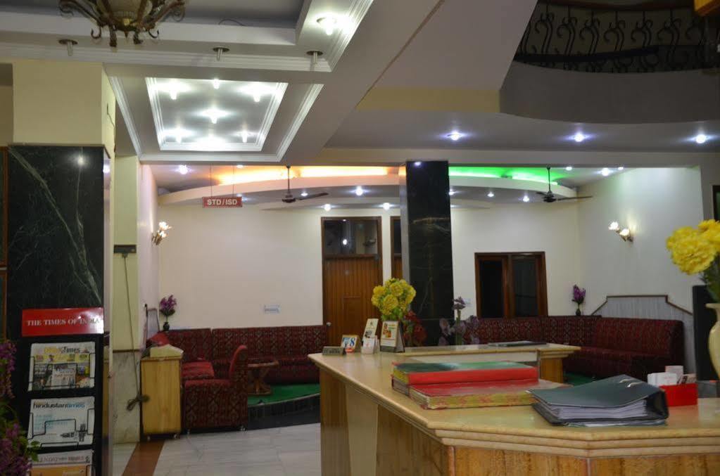 OYO 12419 Hotel Silver Shine Neu-Delhi Exterior foto